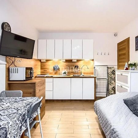 Luksusowy Gaj Apartament By Apartamenty Na Dni Вроцлав Экстерьер фото