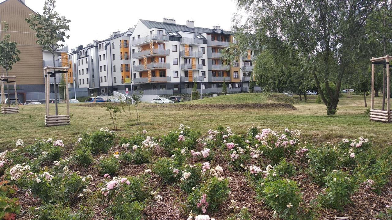 Luksusowy Gaj Apartament By Apartamenty Na Dni Вроцлав Экстерьер фото